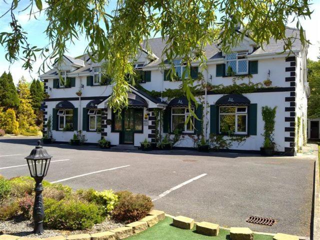 Augusta Lodge Guesthouse Westport Exterior photo